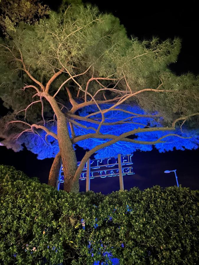 Hotel Beau Rivage Le Lavandou Exteriér fotografie