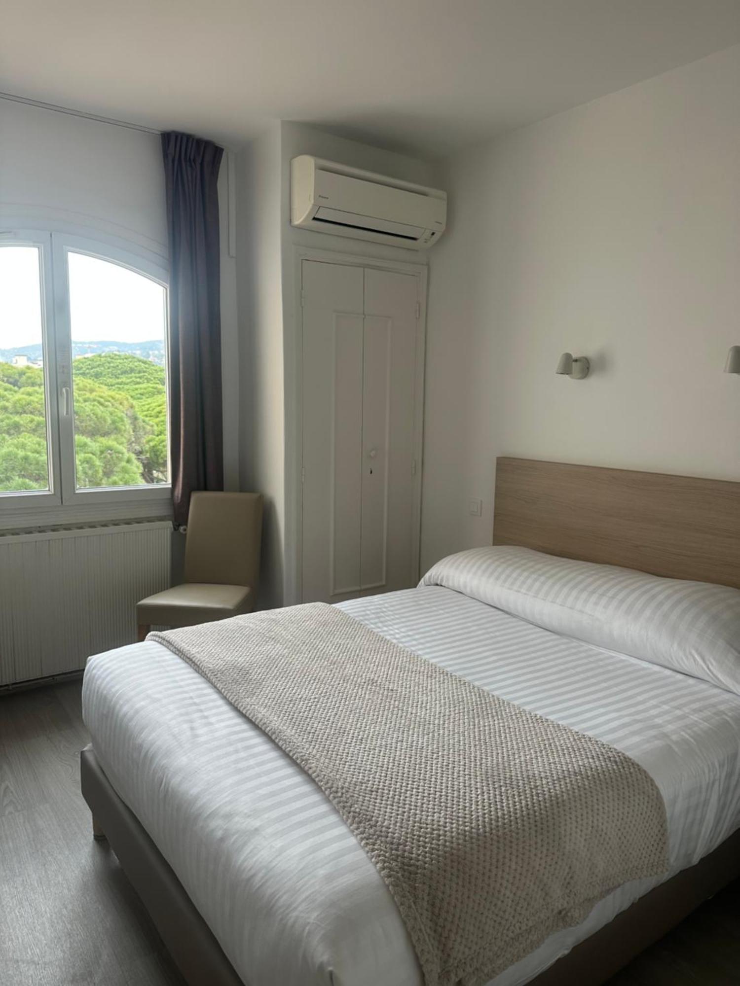 Hotel Beau Rivage Le Lavandou Exteriér fotografie